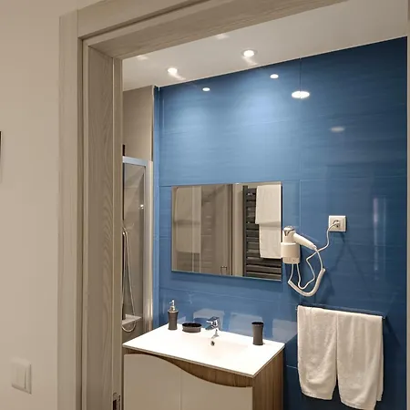 Garden House - Apartamento 203 Com Varanda Apartment *